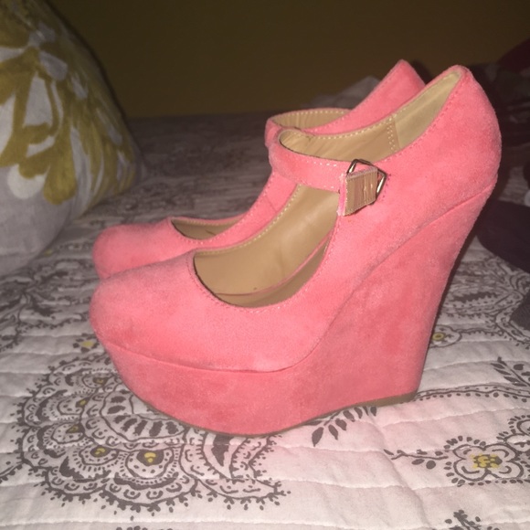 Pink Wedges