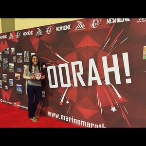 Meet your Posher, Caitlin