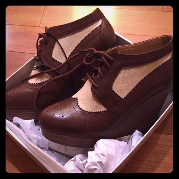 Forever 21 Oxford Wedges, size 8.5