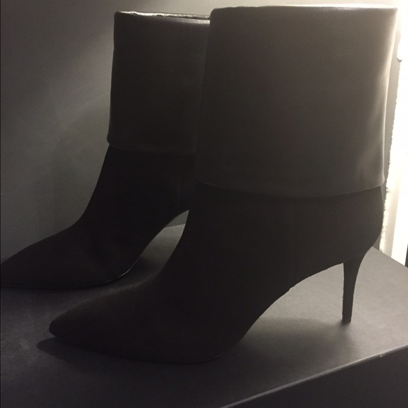 SOLD NWT Giuseppi Zanotti 39