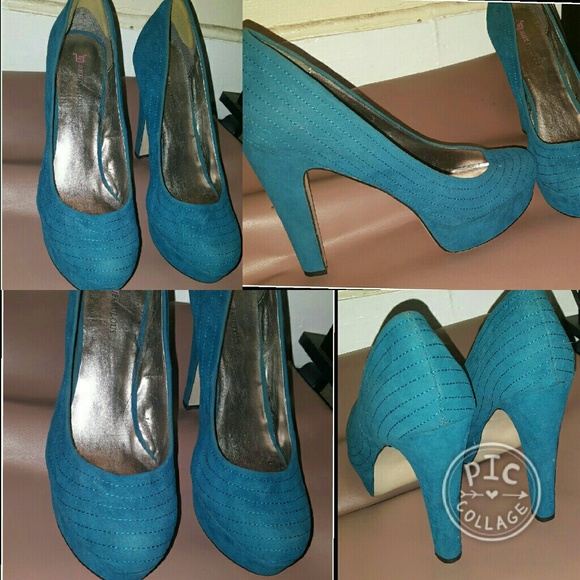 Teal Pumps - Picture 1 of 4