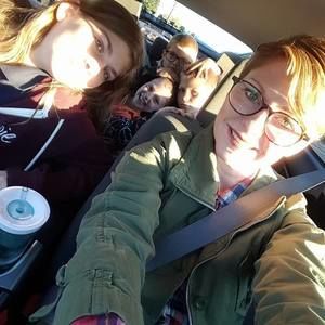 Meet your Posher, Crystal