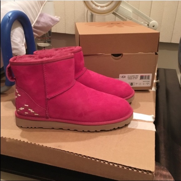 SOLD ON Ⓜ️ercari!!! UGG AUSTRALIA CLASSIC MINI