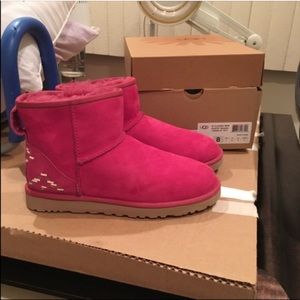 SOLD ON Ⓜ️ercari!!! UGG AUSTRALIA CLASSIC MINI