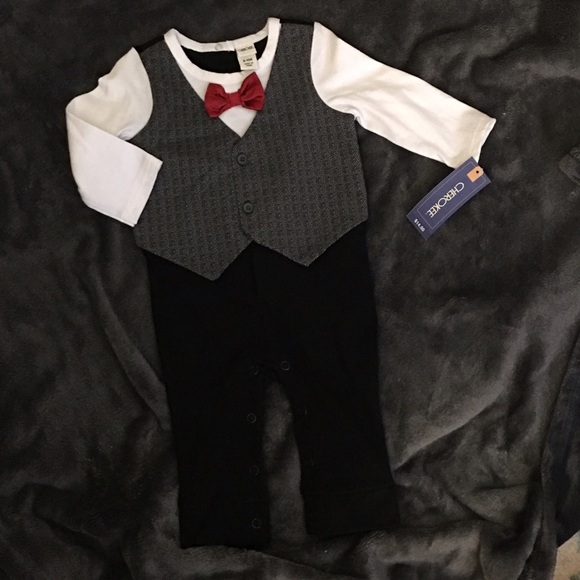 SOLD!! ❤️Valentines Day Outfit❤️