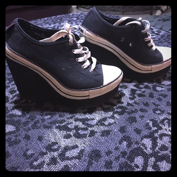 Wedge Rock & candy tennis shoes, size 7 wide!