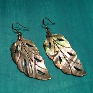 Mother-of-pearl earrings