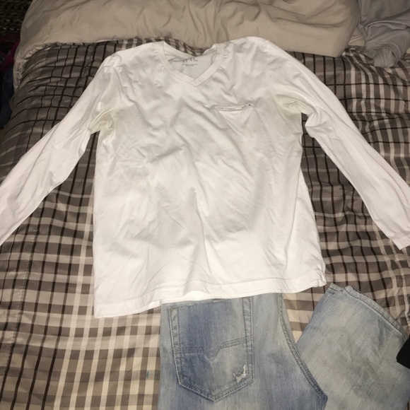 Men's white top