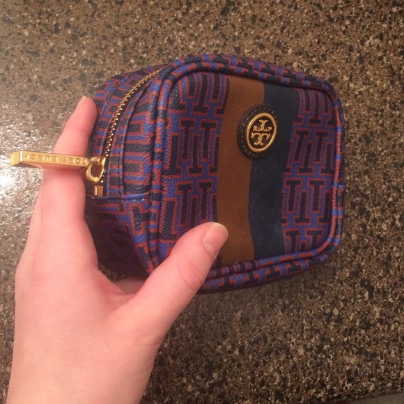 Tory Burch cosmetic bag - Picture 4 of 4