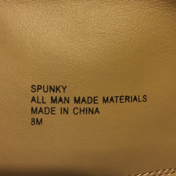 Size 8 Boots - Picture 2 of 4