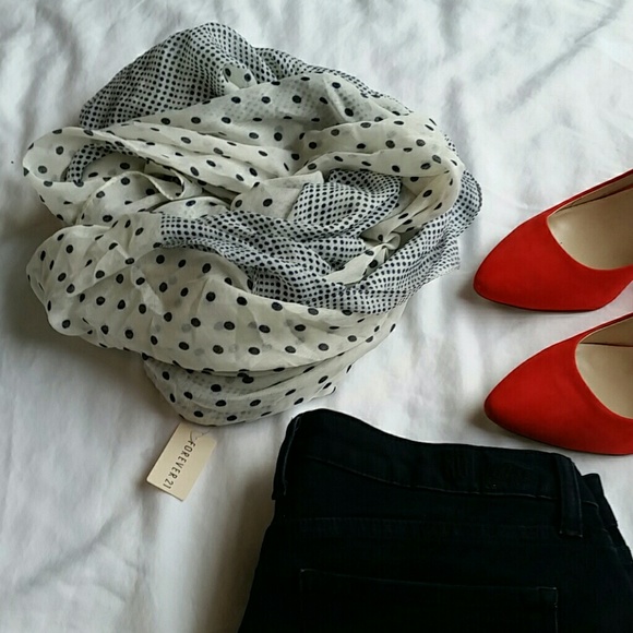 ❌SOLD Polka Dot Scarf