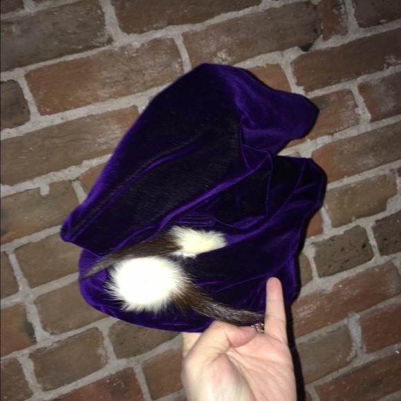 Exceptional vintage velvet and fur hat