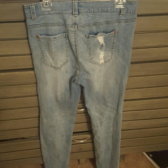 FOREVER 21 Ripped jeans - Picture 2 of 2
