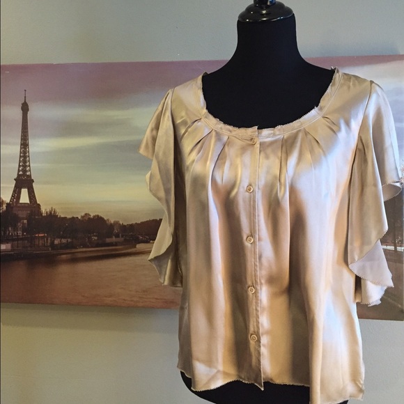 Hinge romantic silk blouse