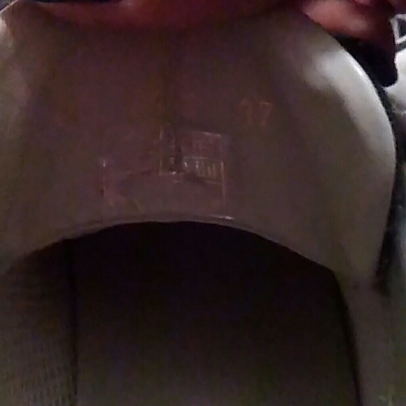 Blue n grey lv authentic monograms - Picture 3 of 4