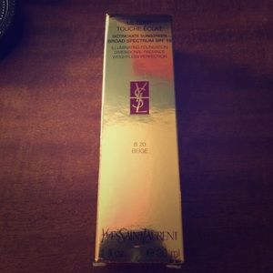 YSL TOUCHE ÉCLAT LIQUID FOUNDATION IN B20 BEIGE