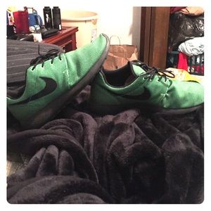 Nike Roshe Run Men's Shoe