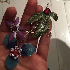Vintage Jewelry - Gorgeous vintage flower brooch Vintage Jewelry - Gorgeous vintage flower brooch