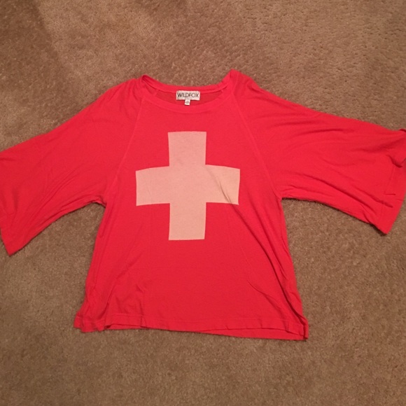 Wildfox (xS) Red top w/White Cross