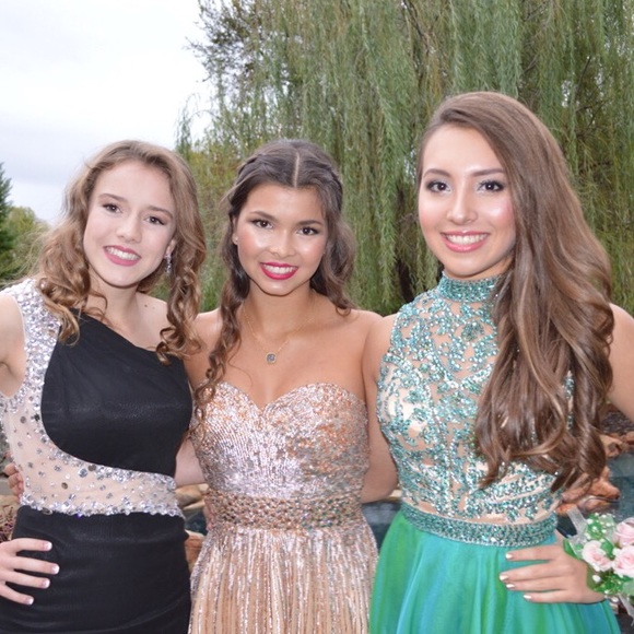 Sherri Hill short gold dress