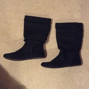 New black boots
