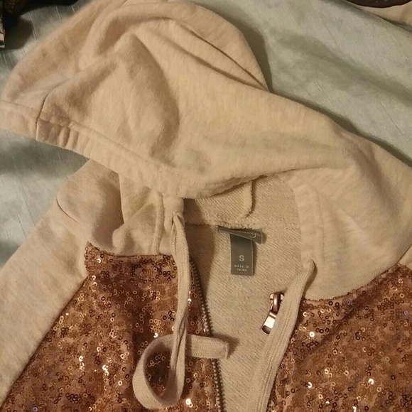 ***-S-O-L-D*** - Picture 2 of 3