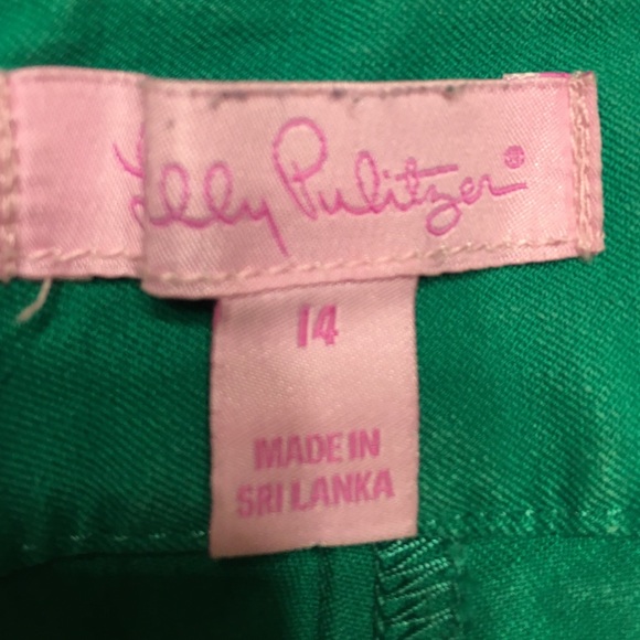 Green Lilly shorts - Picture 2 of 4