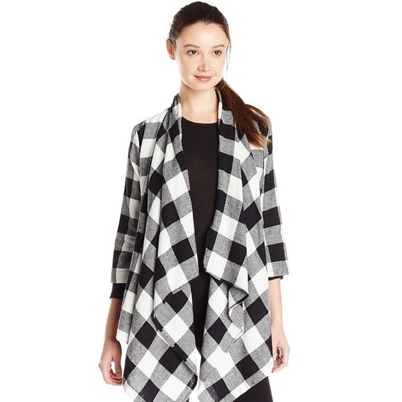 Derek Heart Tops - ❤️HOST PICK❤️ plaid flannel drape front cardigan