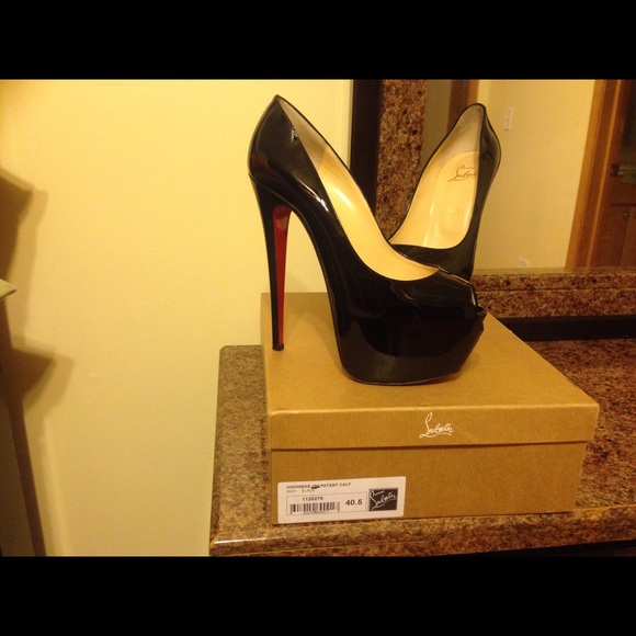 Pumps - Picture 4 of 4