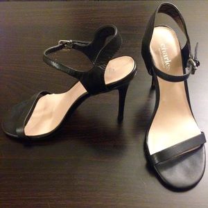 Barely worn classy heels 💎