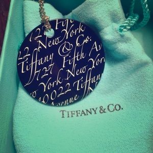 Authentic Tiffany and Co Onyx 18in Necklace ❤️