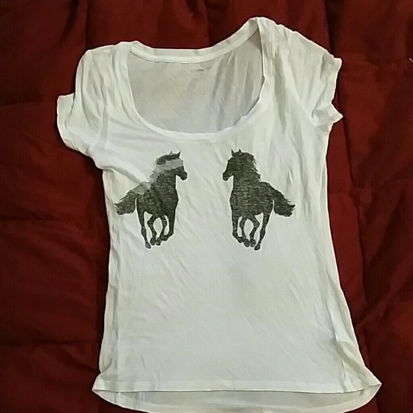 Express Wild Horses Top
