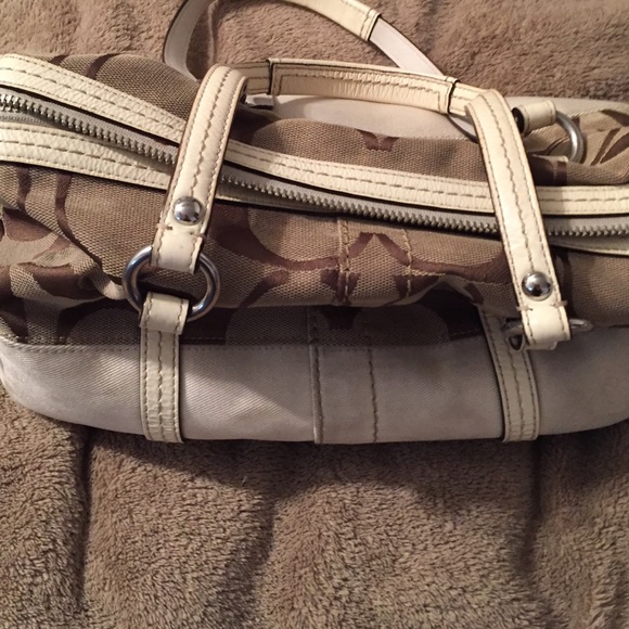 Coach - Picture 3 of 3