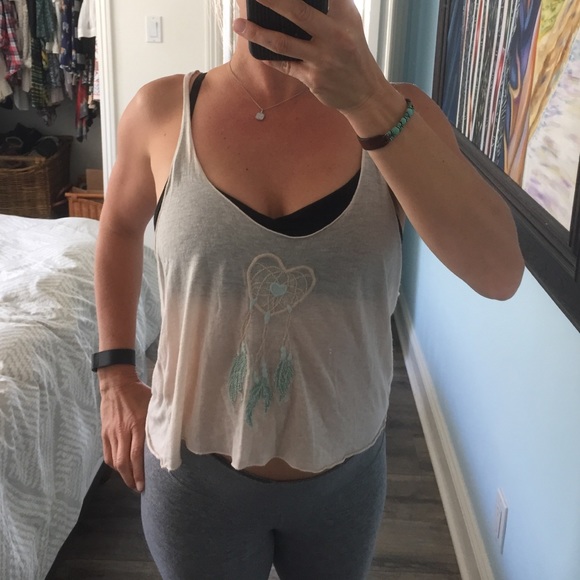 ✂️✂️NWOT Brandy heart catcher LAST CHANCE!!!!✂️✂️ - Picture 4 of 4