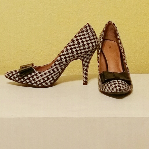 Houndstooth Heels