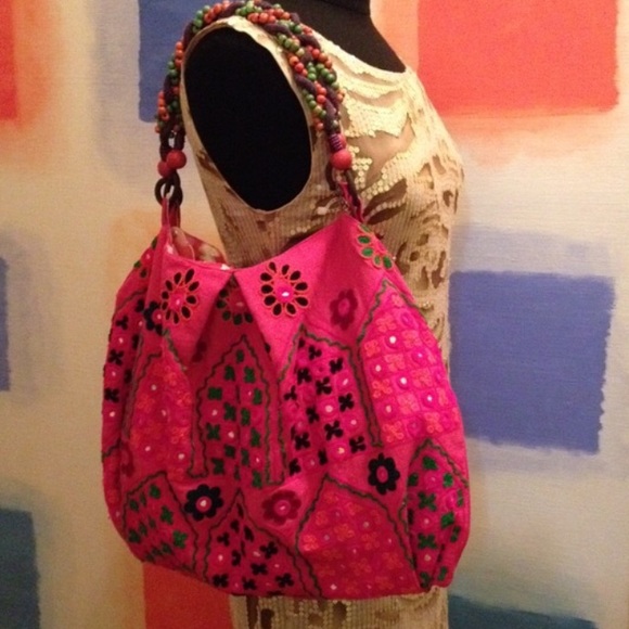 🆕 Darling Boho Bag 🌺 Hand Embroidered