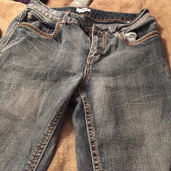 Jean Capri - Picture 2 of 3