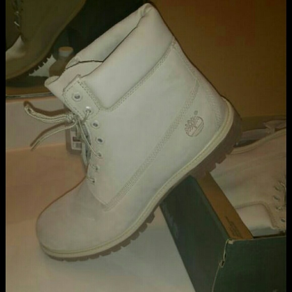 CREAM TIMBERLANDS