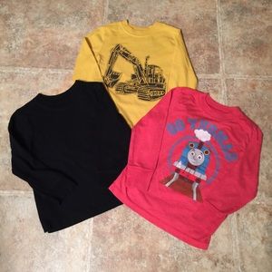 Tees Bundle‼️$6 Final SALE‼️