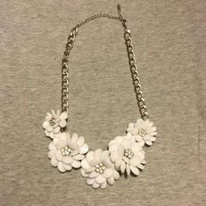 White flower necklace