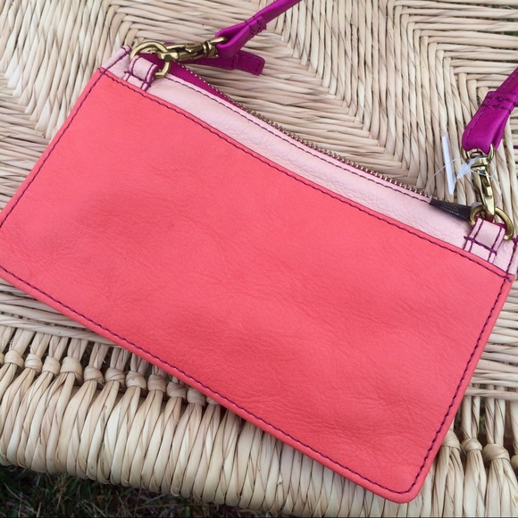 ✨NEW fossil wallet purse - Picture 2 of 4