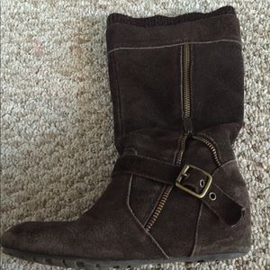 Kenneth Cole suede boots