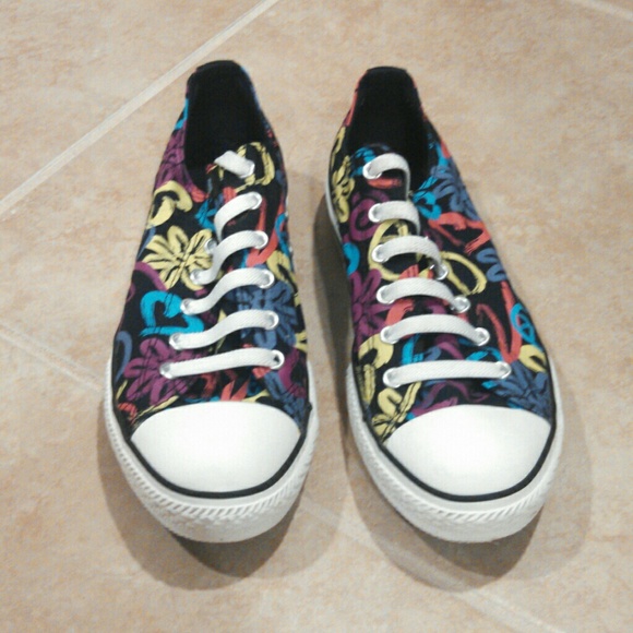 Women's Converse sneakers