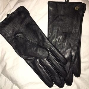 Leather riding gloves