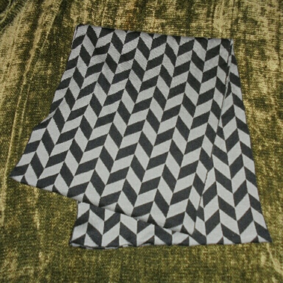 Scarf - Picture 2 of 2