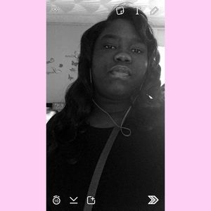 Meet your Posher, Alexis