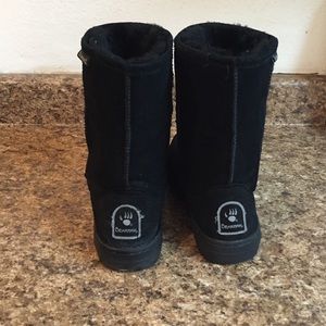 Bearpaw Size 6/7