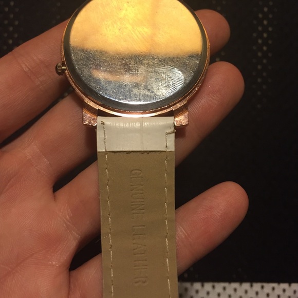 Rare Hello Kitty watch - Picture 3 of 4