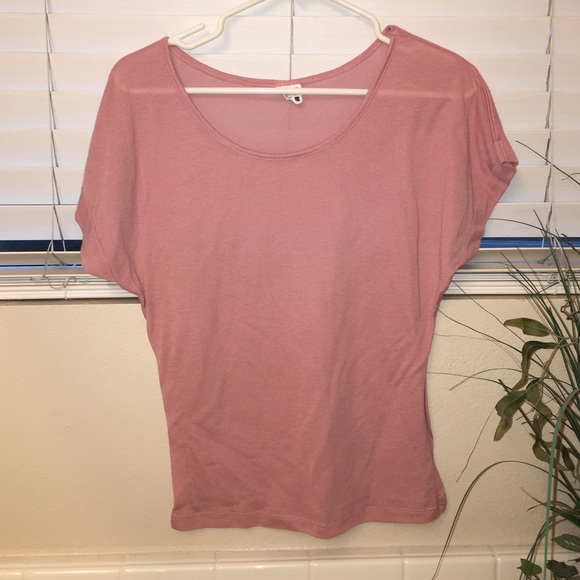 muave t shirt