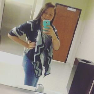 Meet your Posher, Sabrina